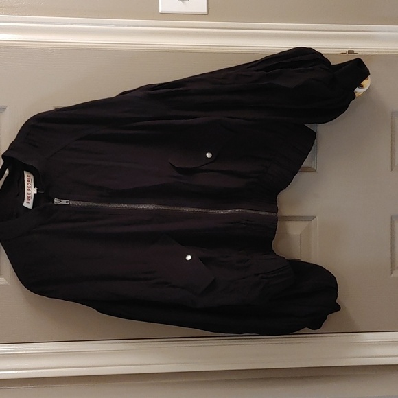 🥳HP🥳NWT FREE PEOPLE BLACK RELAXED FIT BOMBER JACKET WITH BALLOON SLEEVES XL - Picture 5 of 12
